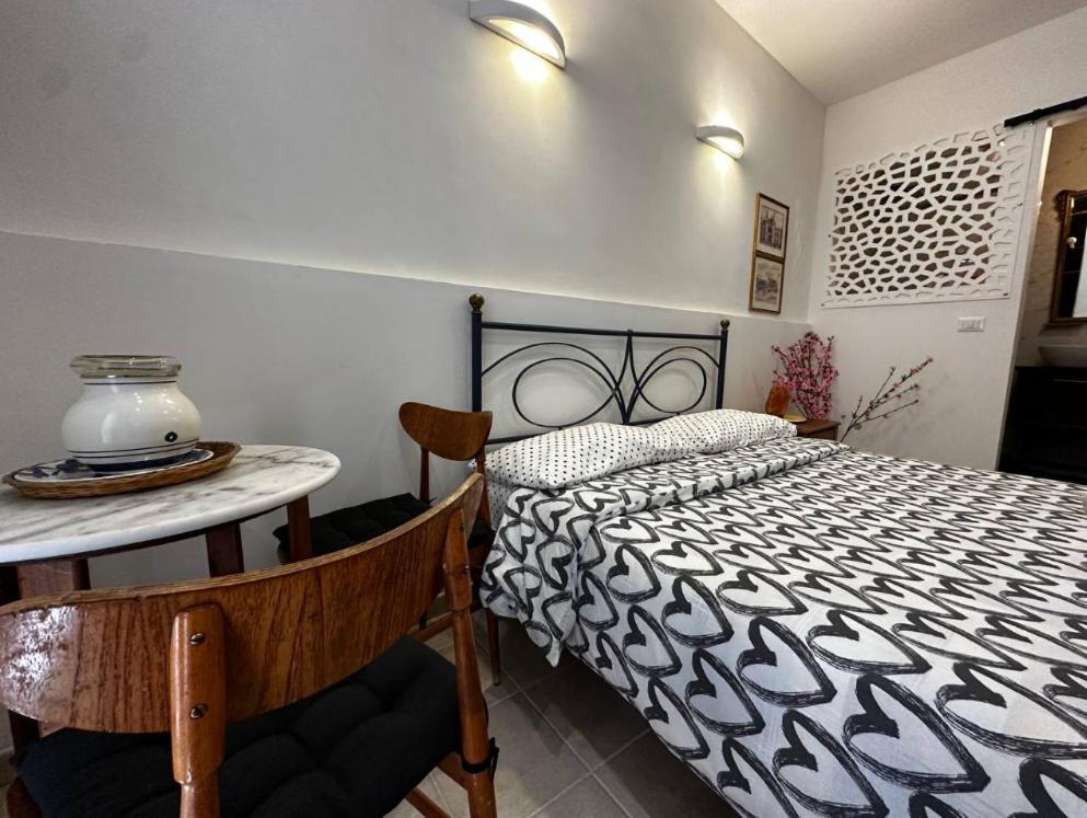 Enchanting Room In Bari Old Town Εξωτερικό φωτογραφία